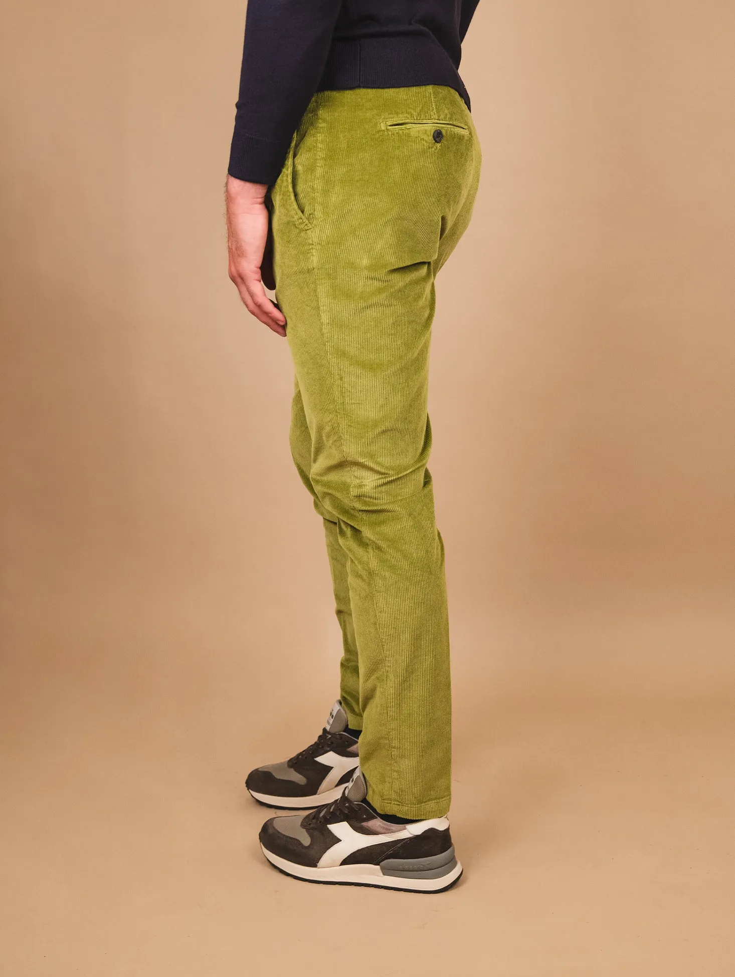 PANTALONE IN VELLUTO VERDE PISTACCHIO CON TASCA A FILO